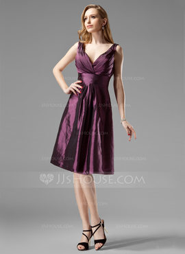 Nice Hot A-Line/Princess Knee-Length Taffeta Bridesmaid Dress (007004123)