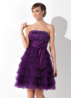 A-Line/Princess Strapless Knee-Length Tulle Charmeuse Cocktail Dress With Ruffle Lace (016015127)