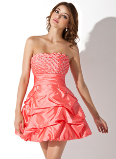 A-Line/Princess Scalloped Neck Short/Mini Taffeta Homecoming Dress With Ruffle Beading (022010965)