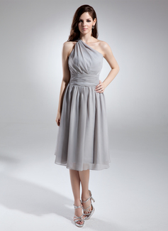 A-Line/Princess One-Shoulder Knee-Length Chiffon Bridesmaid Dress With Ruffle (007015679)