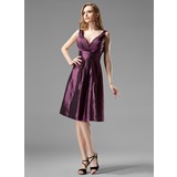 A-Line/Princess V-neck Knee-Length Taffeta Bridesmaid Dress With Ruffle (007004123)