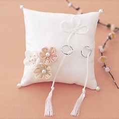Ring Pillow In Satin With Embroidered Petals and Pearls (More Colors)(103018265)