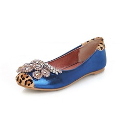 Leatherette Flat Heel Closed Toe Flats With Beading Animal Print (086026071)