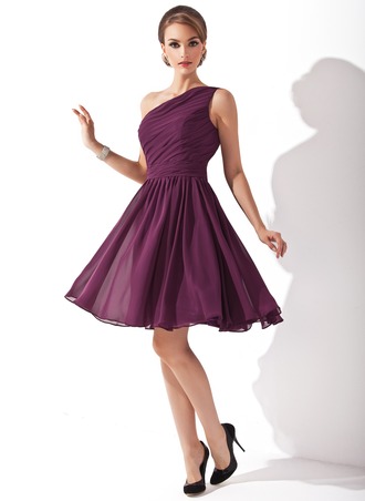 Chiffon One-shoulder Knee-length Bridesmaid Dress