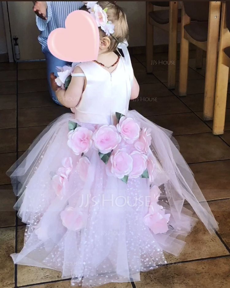A-Line/Princess Knee-length Flower Girl Dress - Satin/Tulle Sleeveless Scoop Neck With Flower(s) (010117701)