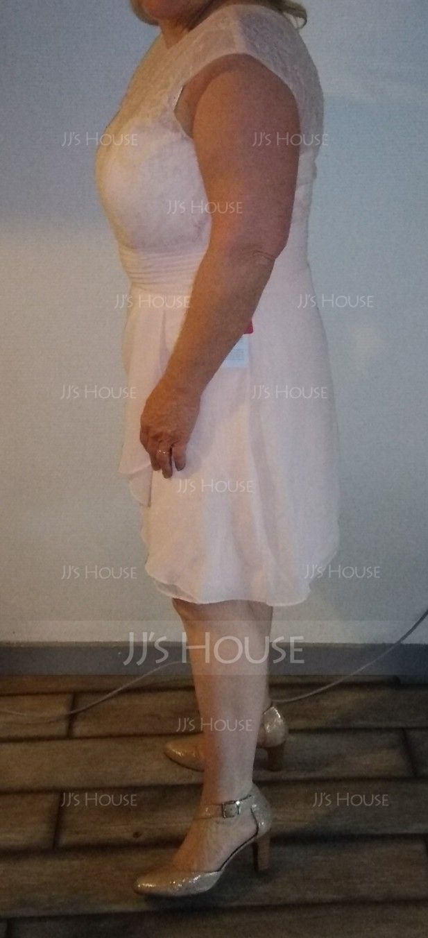 Sheath/Column Scoop Neck Knee-Length Chiffon Lace Mother of the Bride Dress With Cascading Ruffles (267196514)